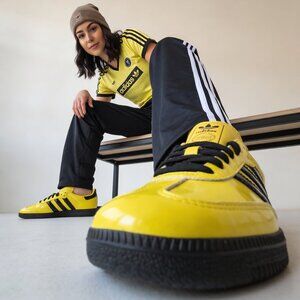 Adidas Women’s Samba JR8749 Size 8.5 Yellow Black Leather Sneakers
